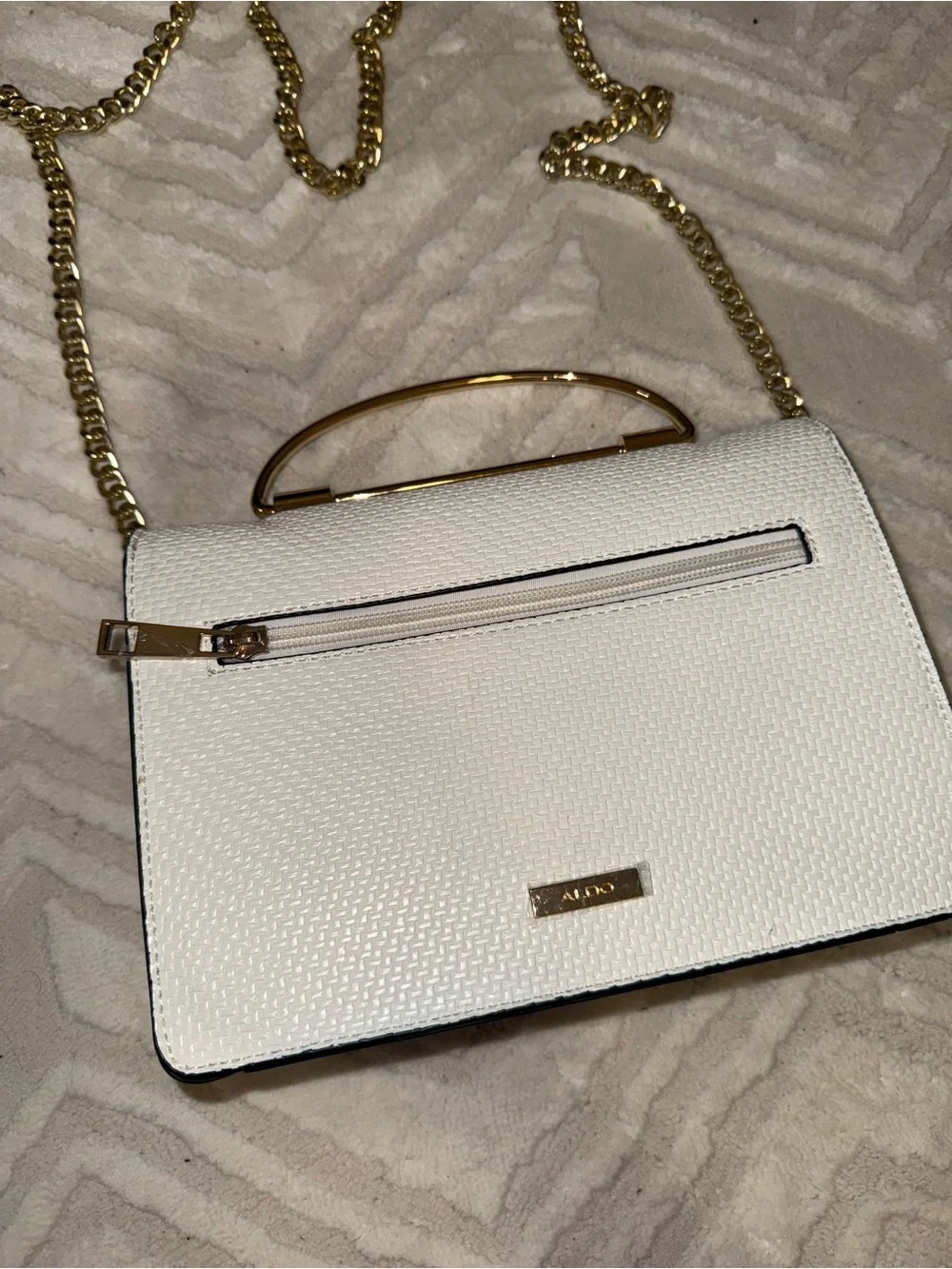Aldo White Textured Crossbody Bag Crossbody Bag with Gold
